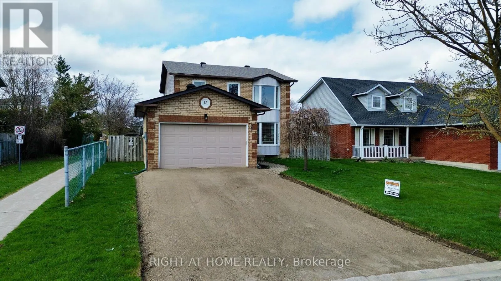 11 PASSMORE AVENUE
