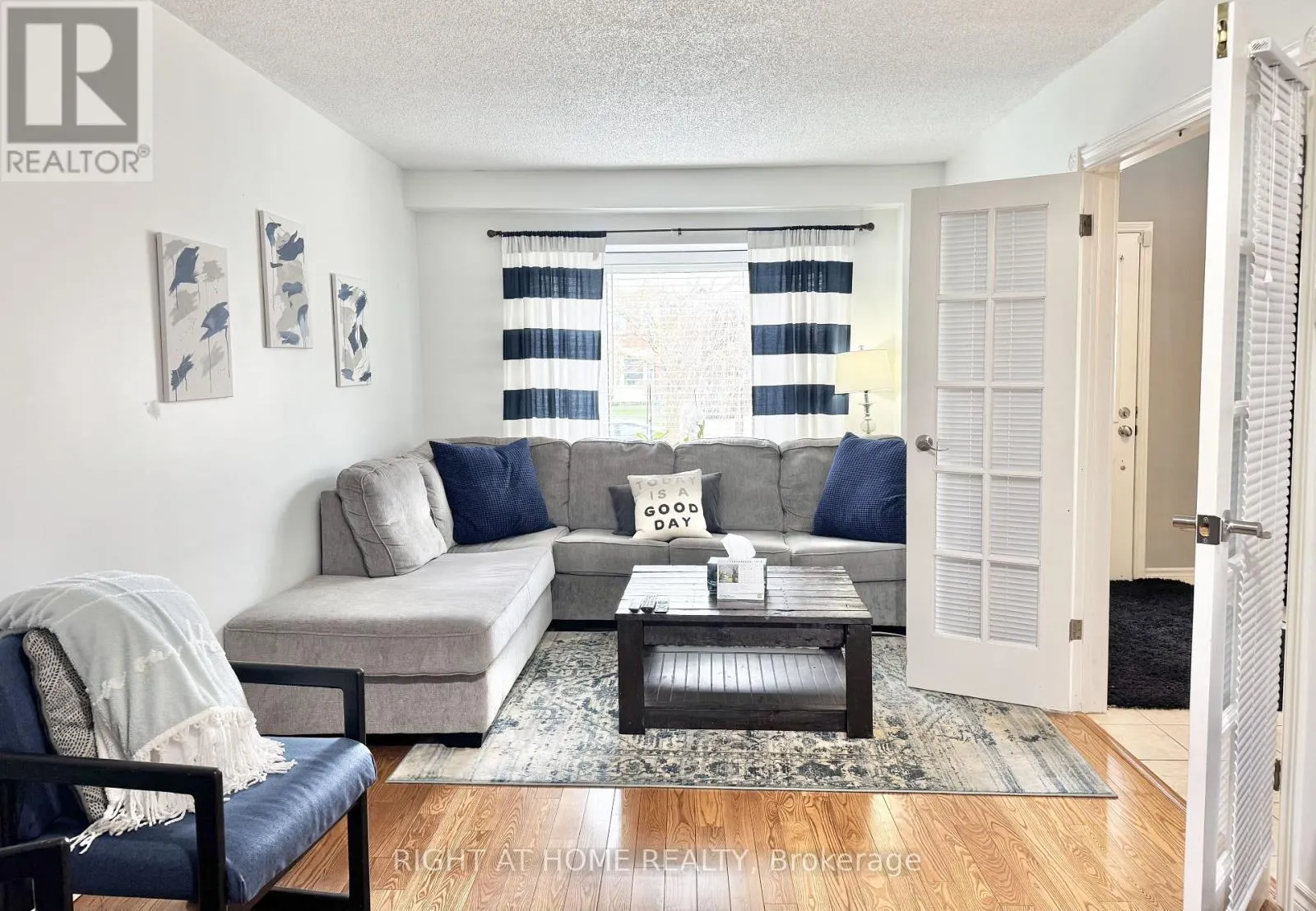 11 PASSMORE AVENUE