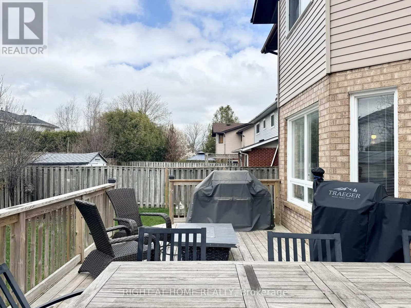 11 PASSMORE AVENUE