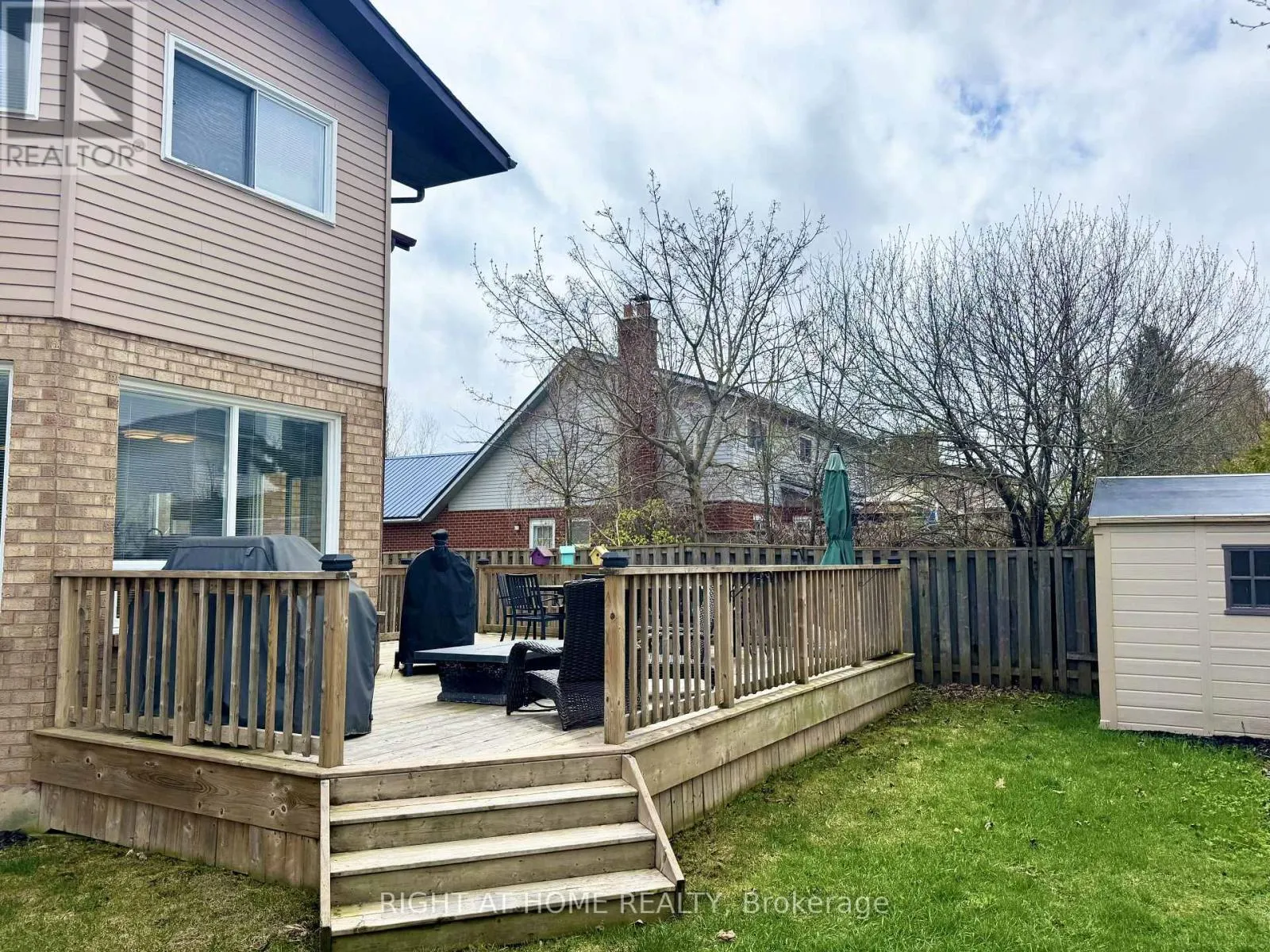 11 PASSMORE AVENUE
