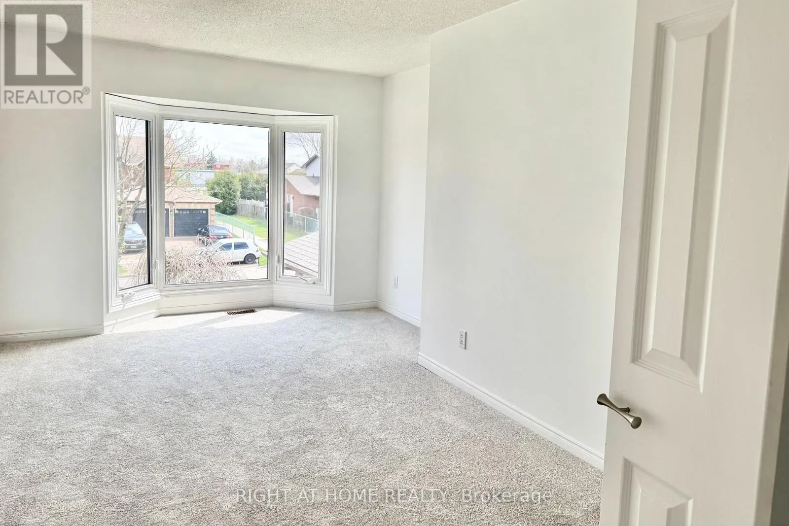 11 PASSMORE AVENUE