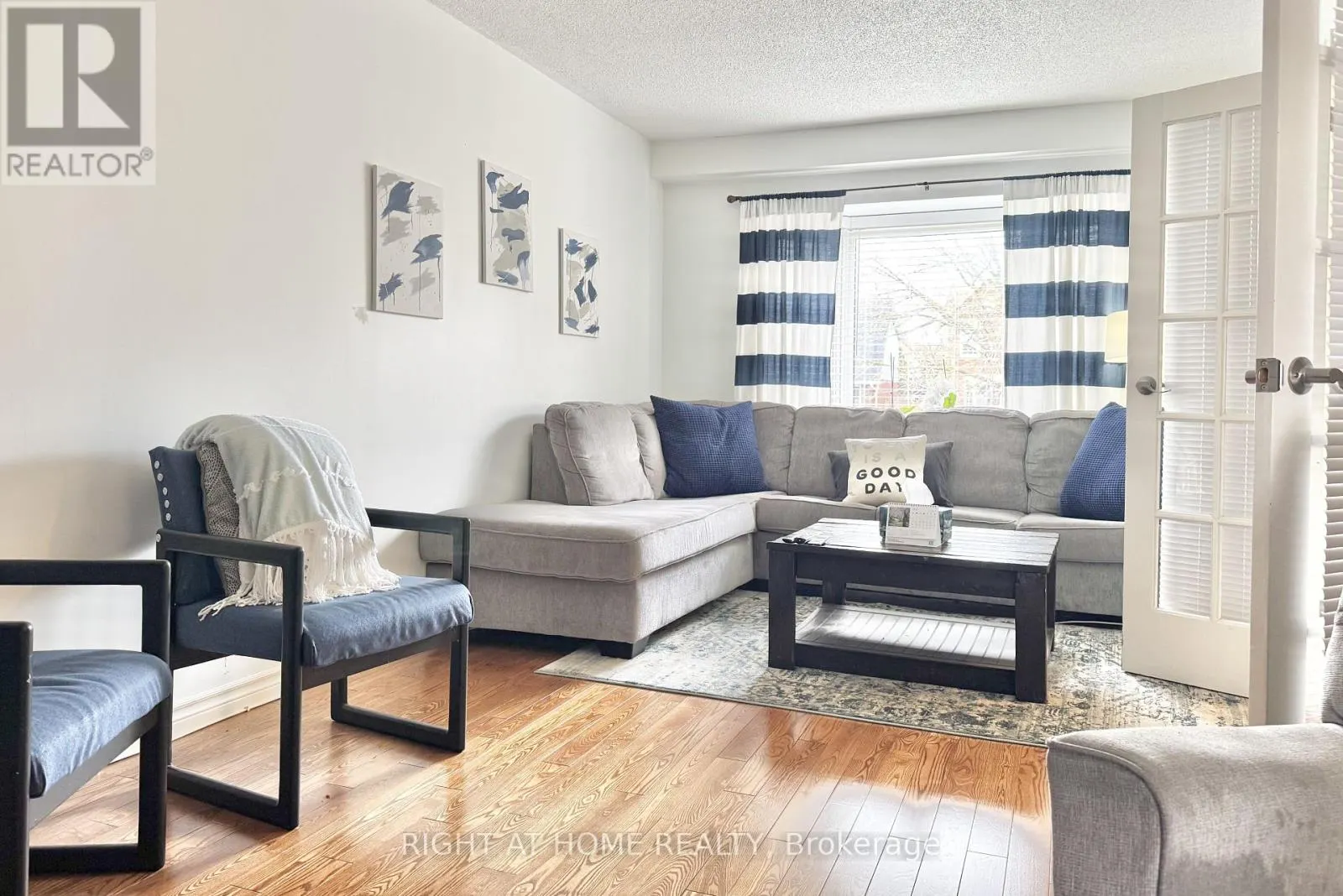 11 PASSMORE AVENUE