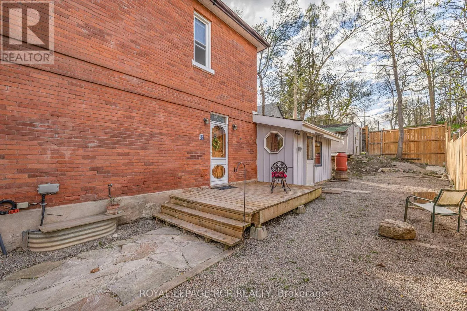 91 KING STREET W
