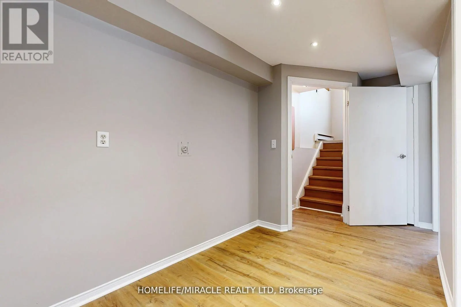 33 QUARRY DRIVE
