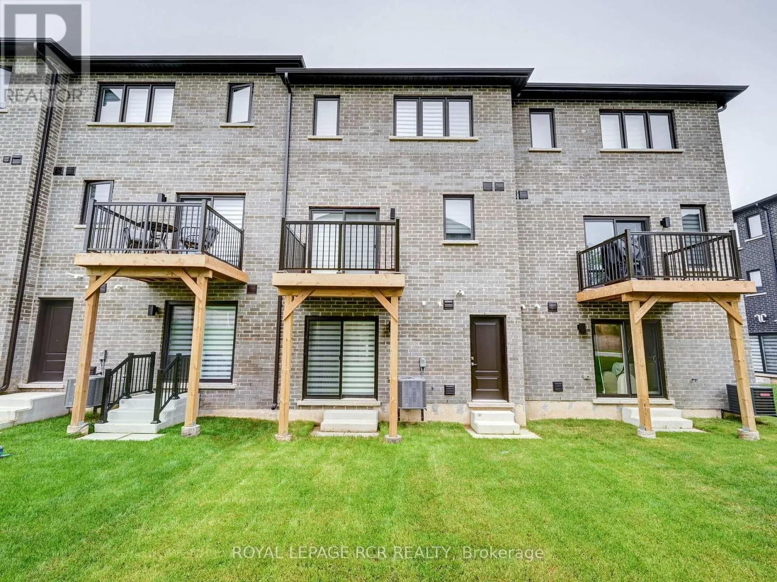 84 WIND TREE WAY