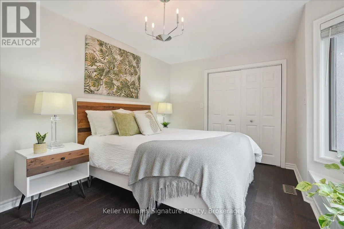20 CRAVEN AVENUE