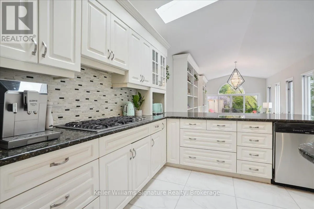 20 CRAVEN AVENUE