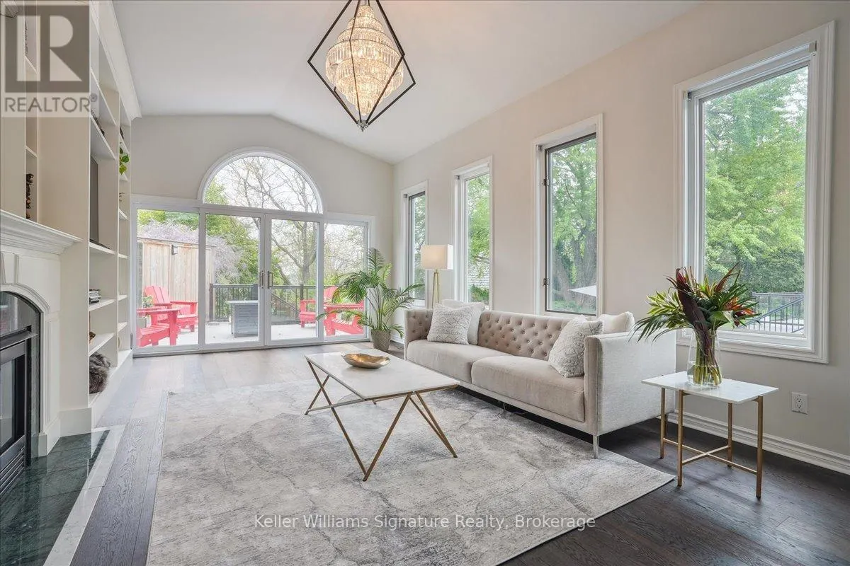20 CRAVEN AVENUE