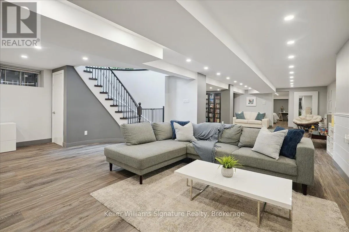 20 CRAVEN AVENUE