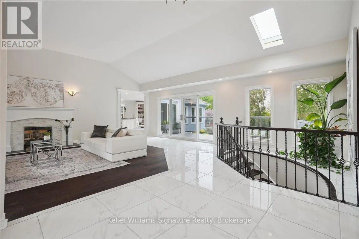 20 CRAVEN AVENUE