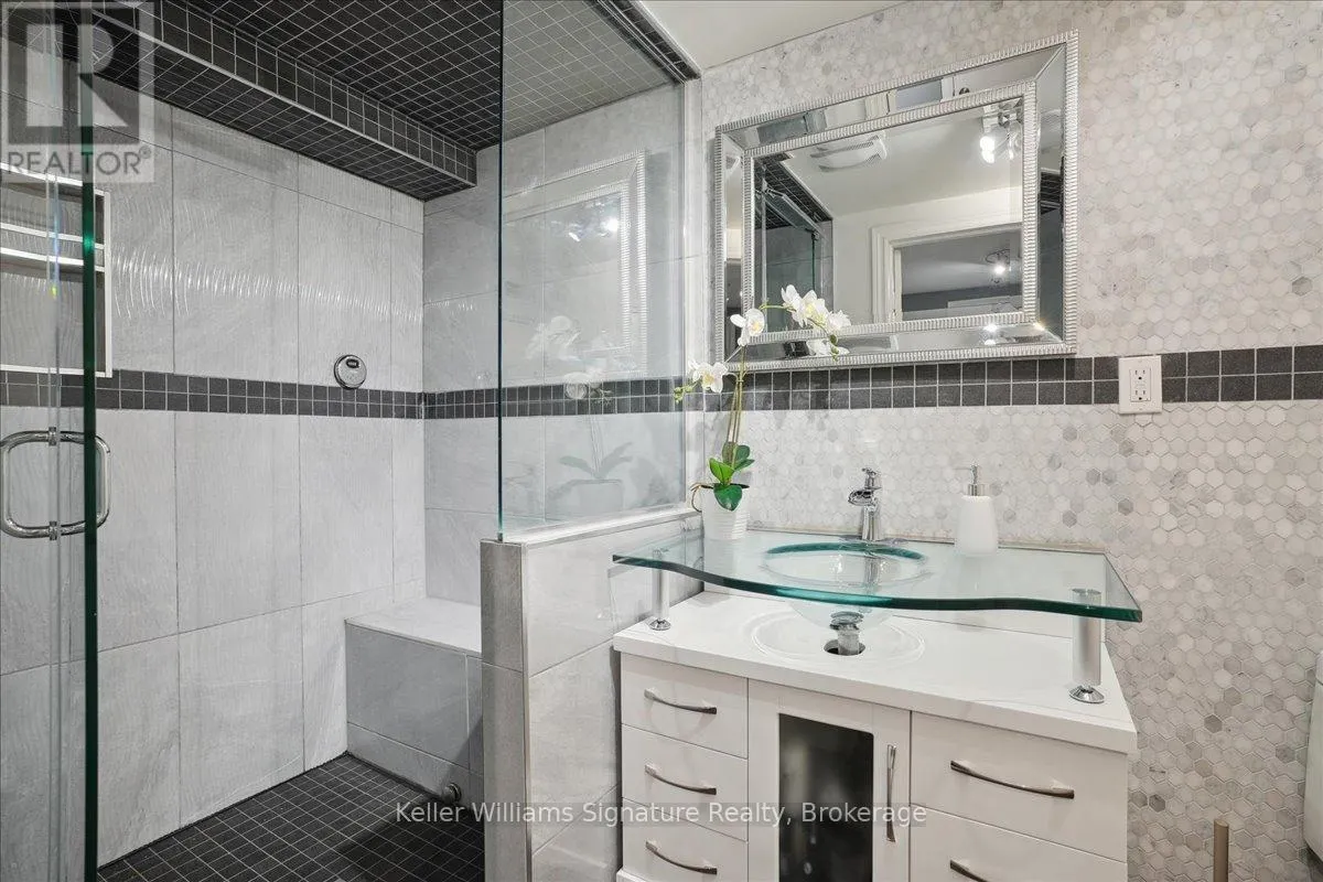 20 CRAVEN AVENUE