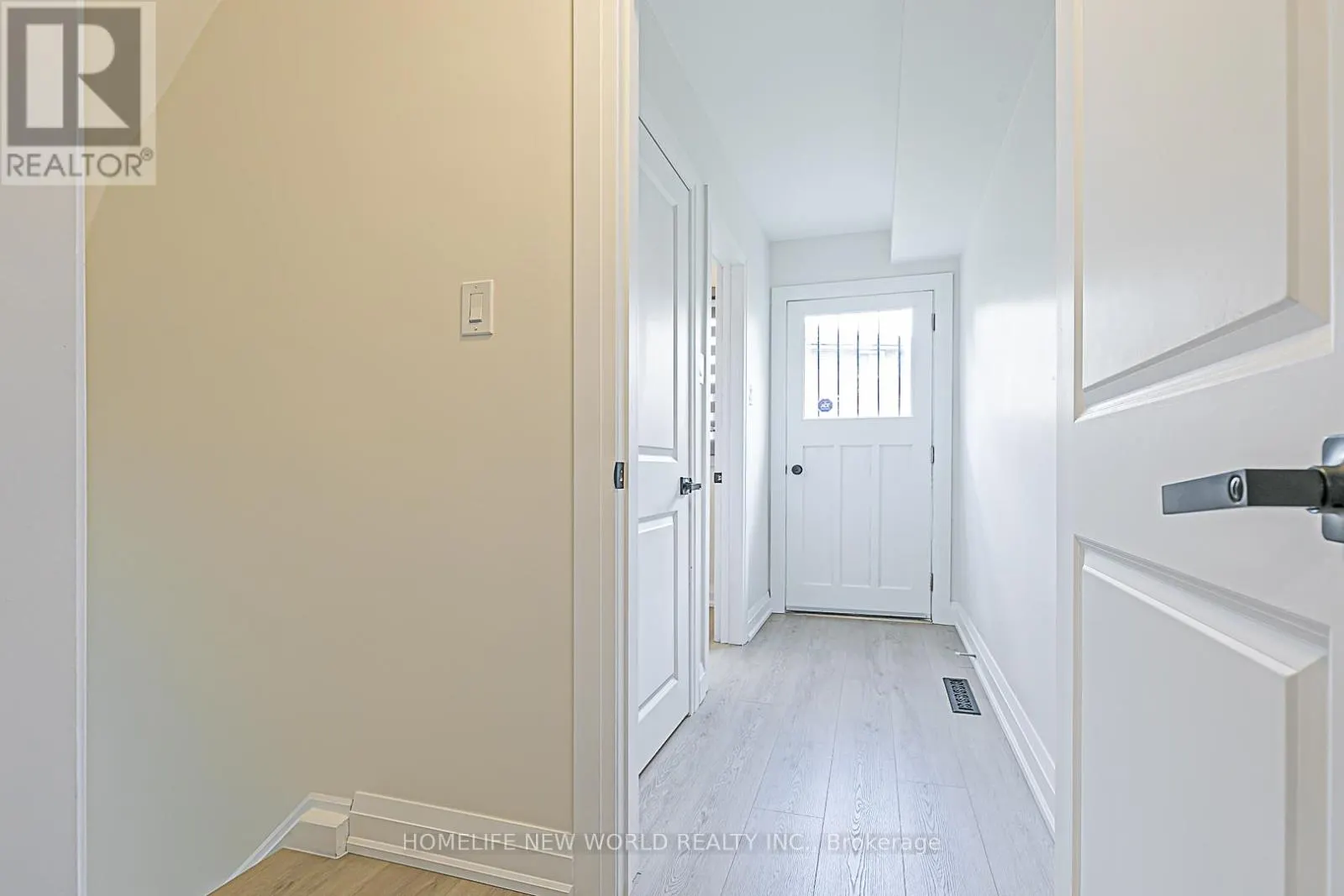 20 LADYWOOD DRIVE