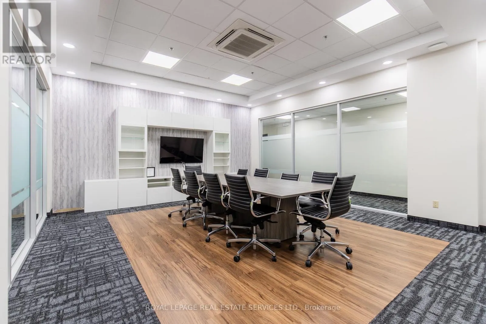 215 - 1670 NORTH SERVICE ROAD