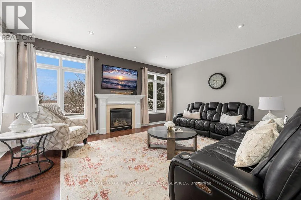 4208 KANE CRESCENT