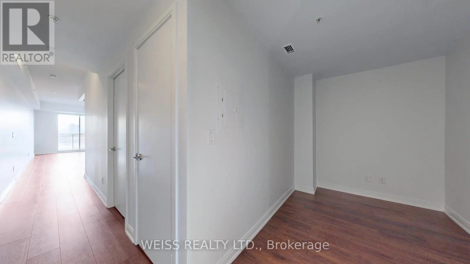 506 - 760 THE QUEENSWAY S