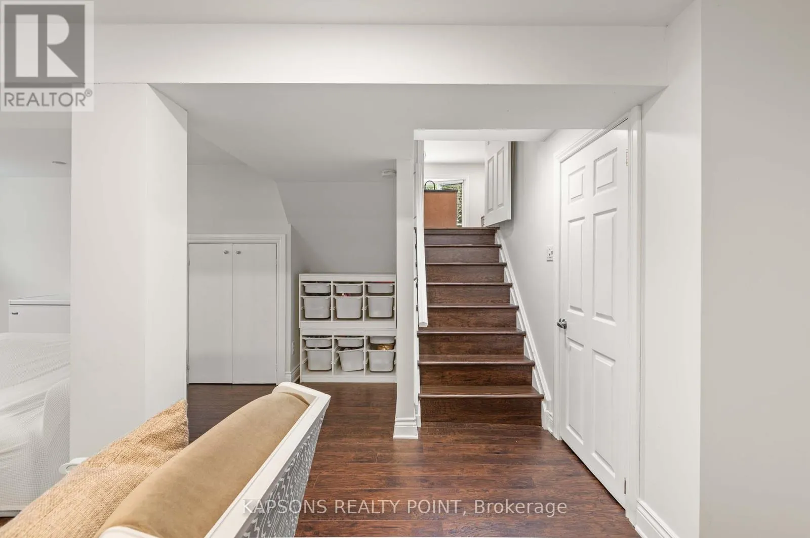 215 ZINA STREET
