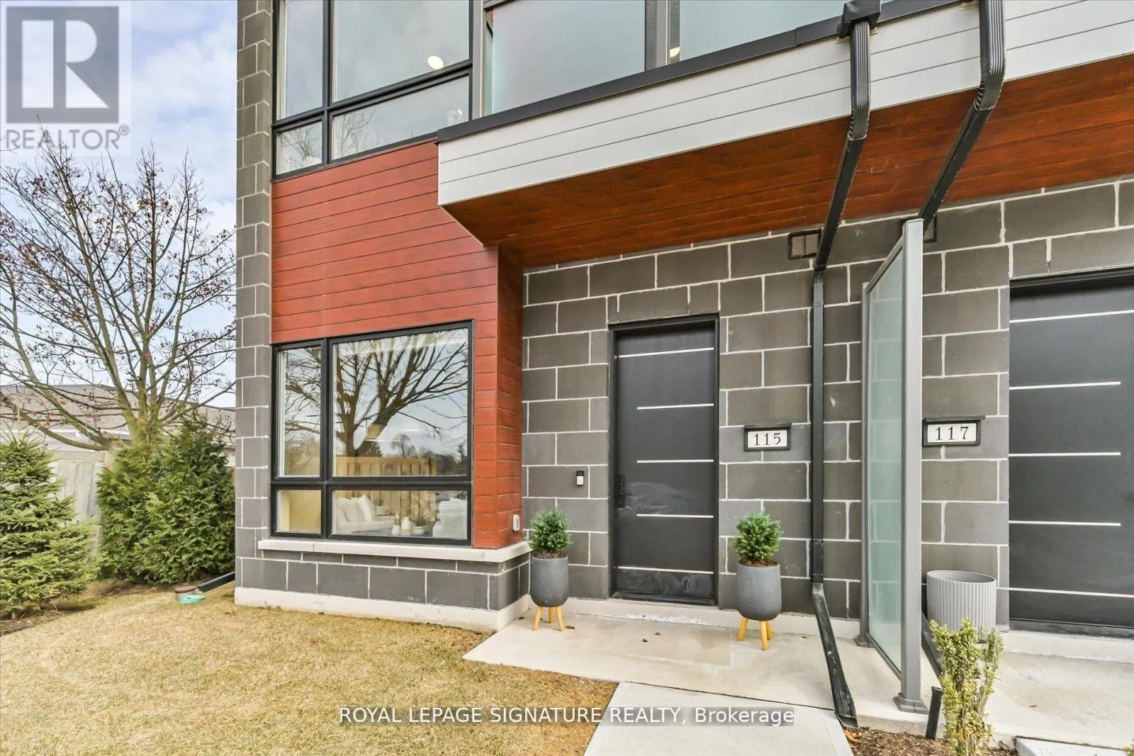 115 HIGH STREET W