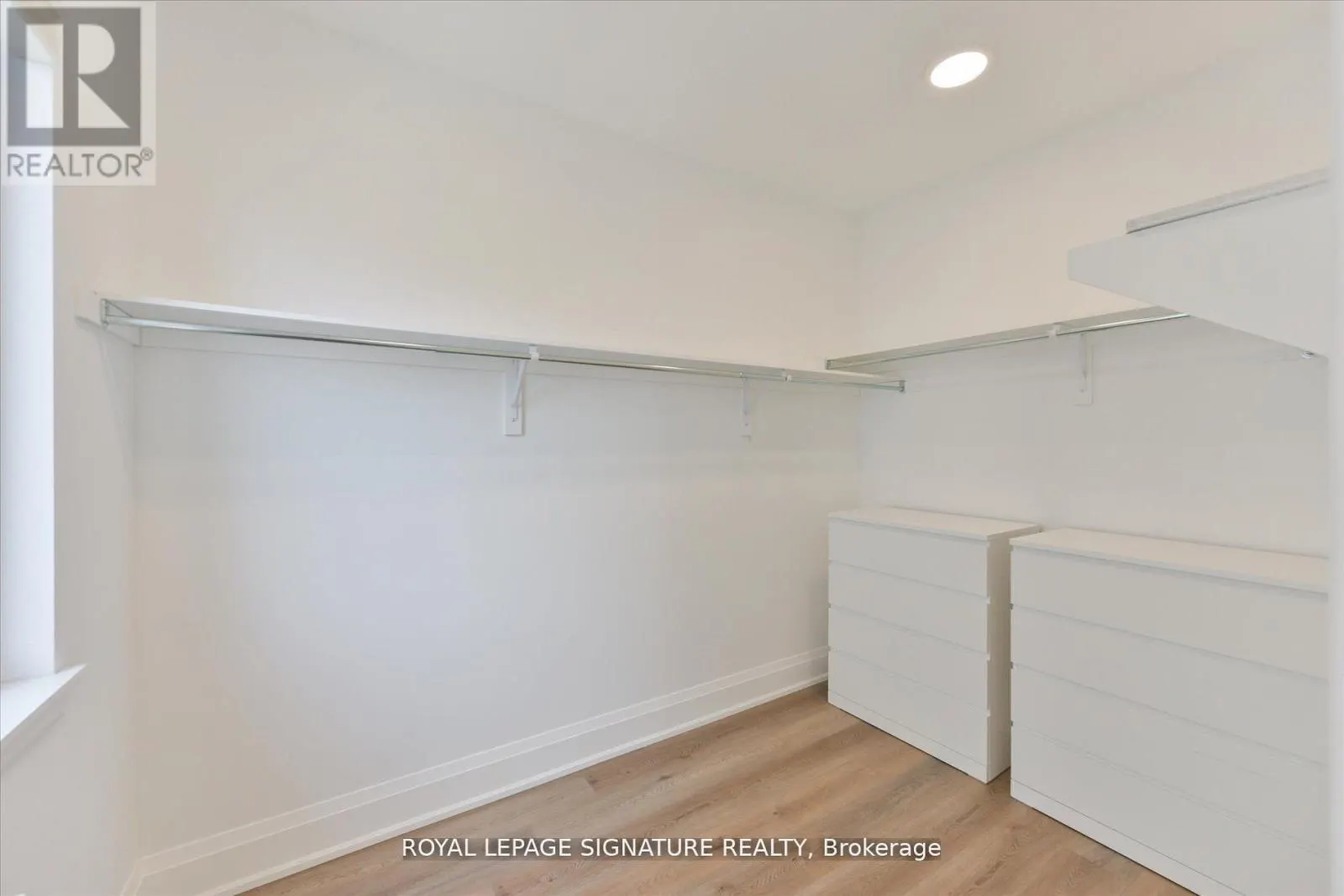 115 HIGH STREET W