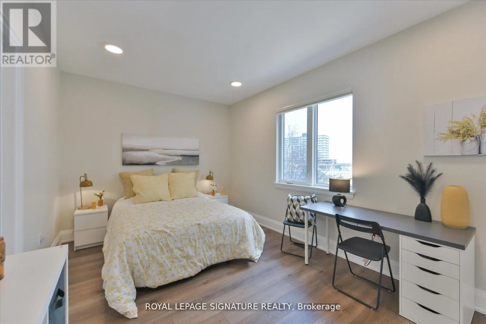 115 HIGH STREET W