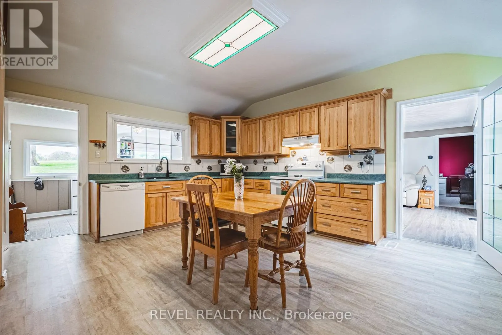 8546 APPLEBY LINE