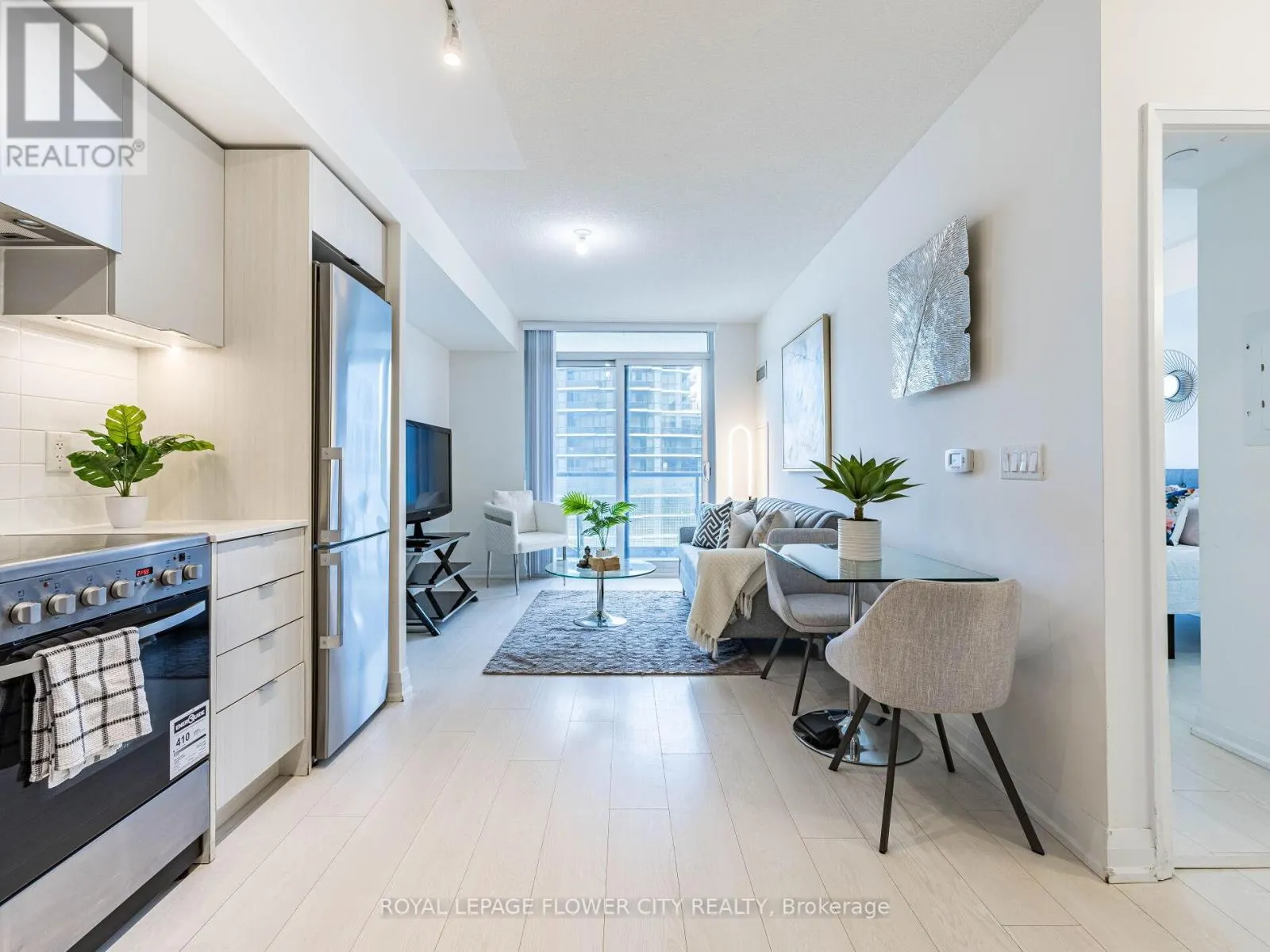 2804 - 30 GIBBS ROAD