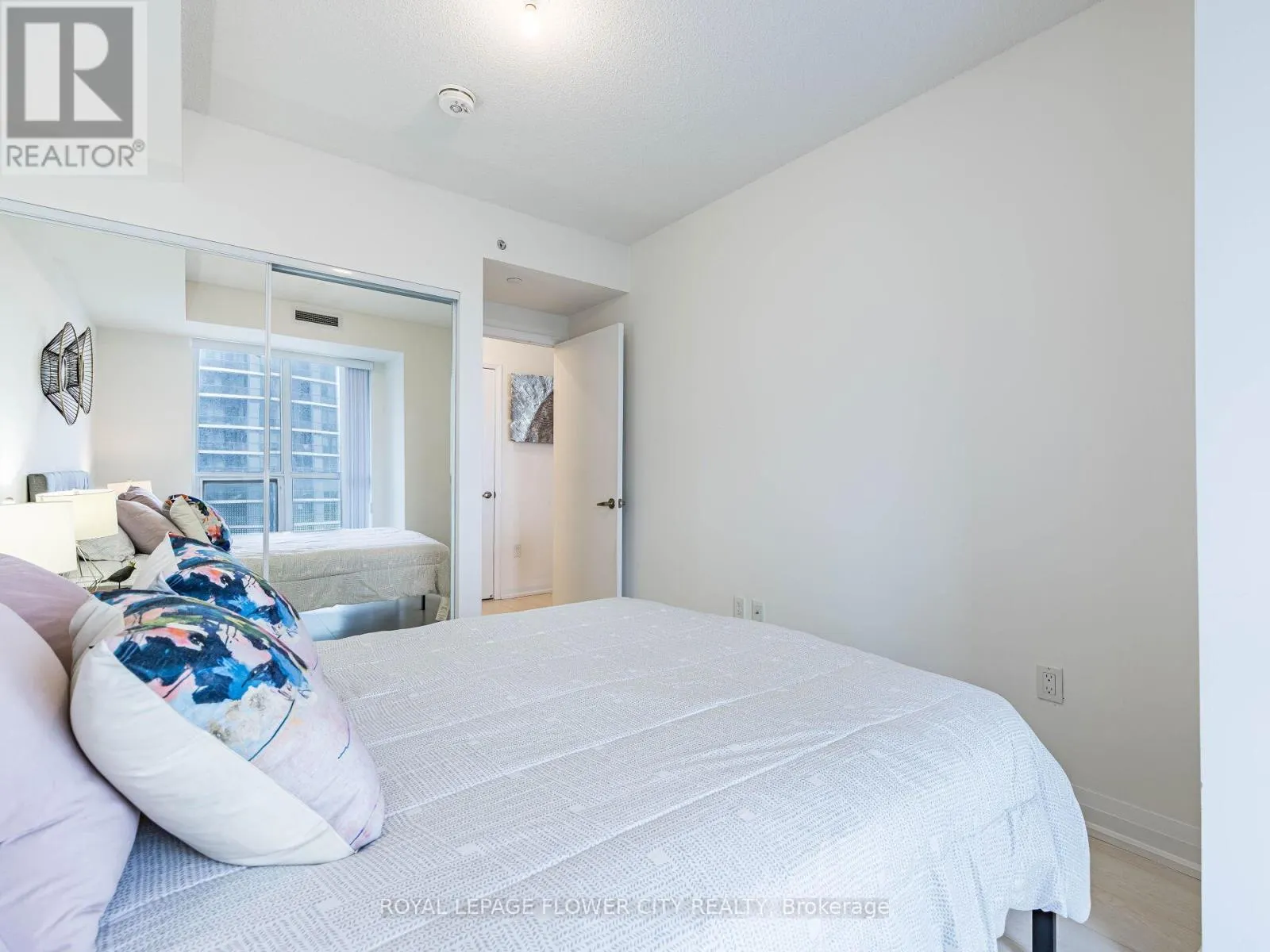 2804 - 30 GIBBS ROAD