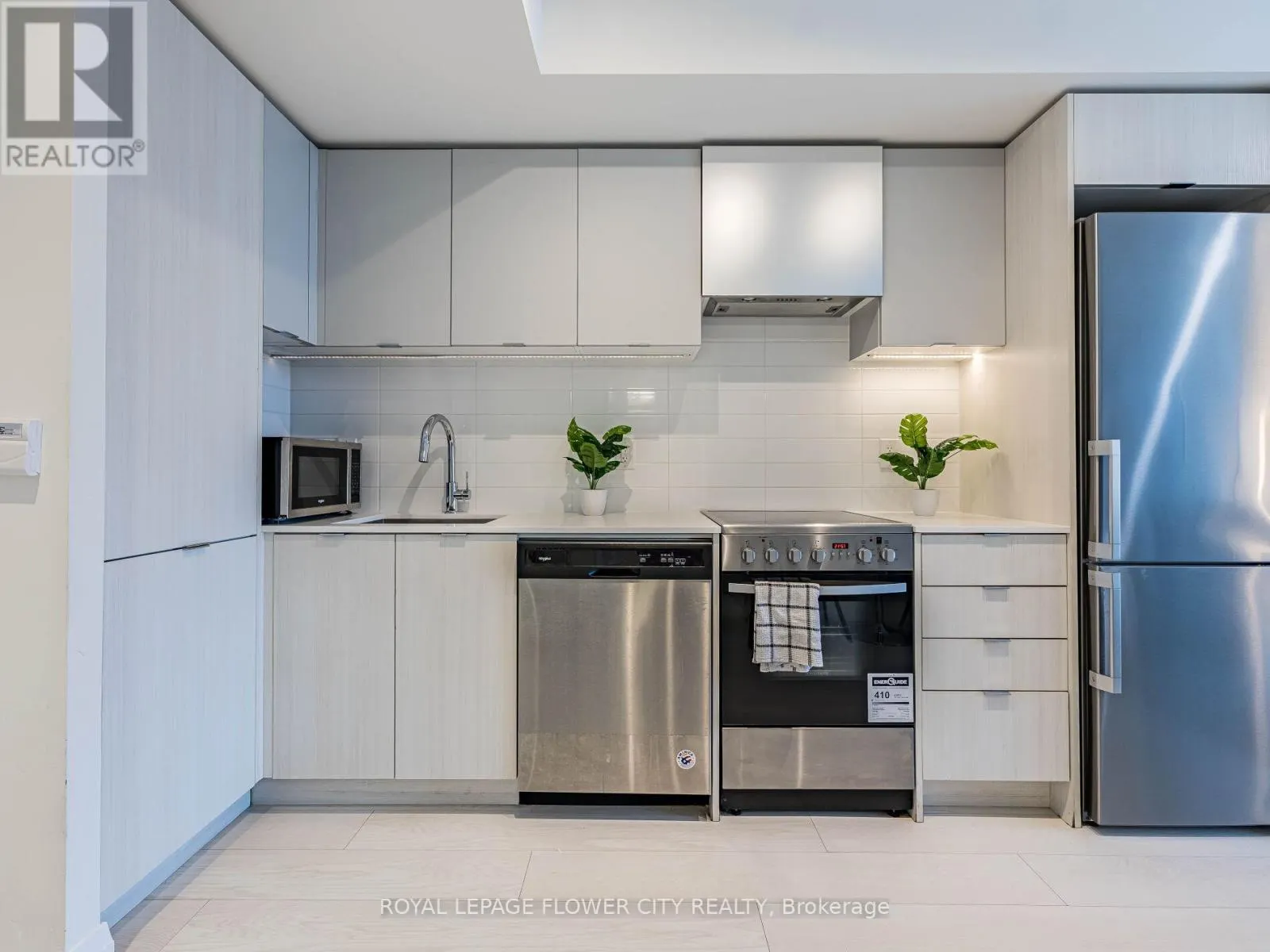 2804 - 30 GIBBS ROAD