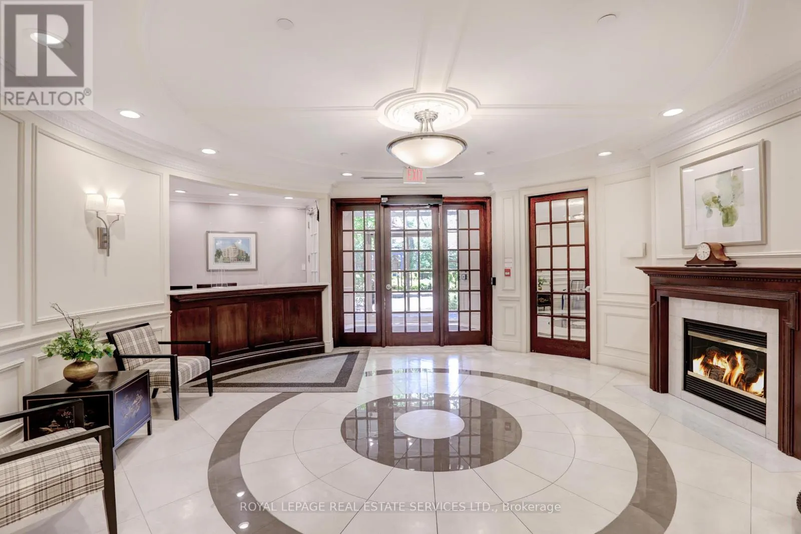 303 - 3085 BLOOR STREET W