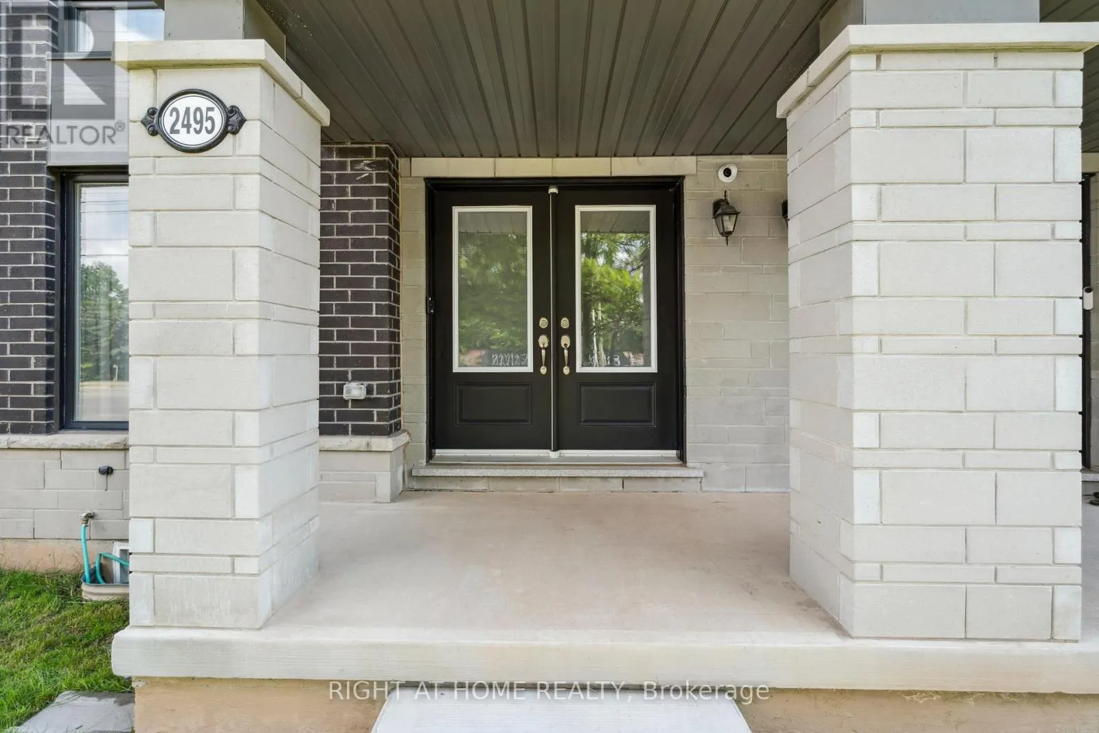 2495 LITTLEFIELD CRESCENT