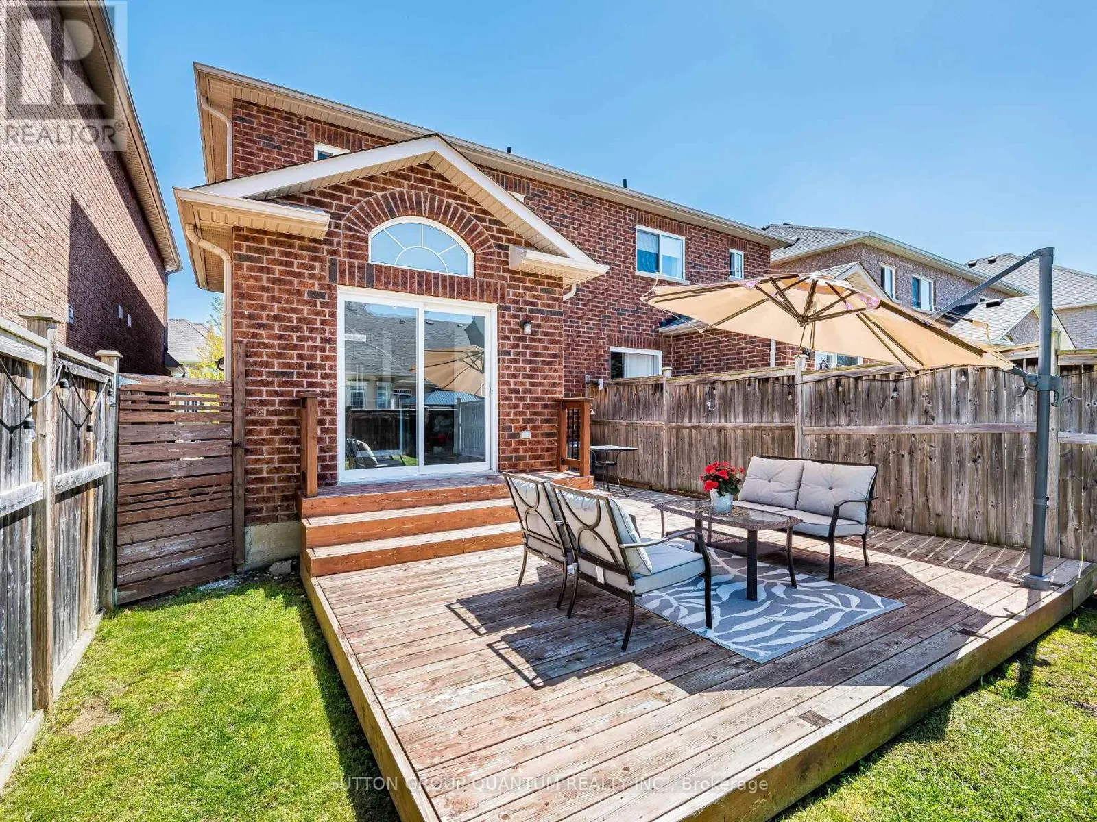 53 WOODCOTE CRESCENT