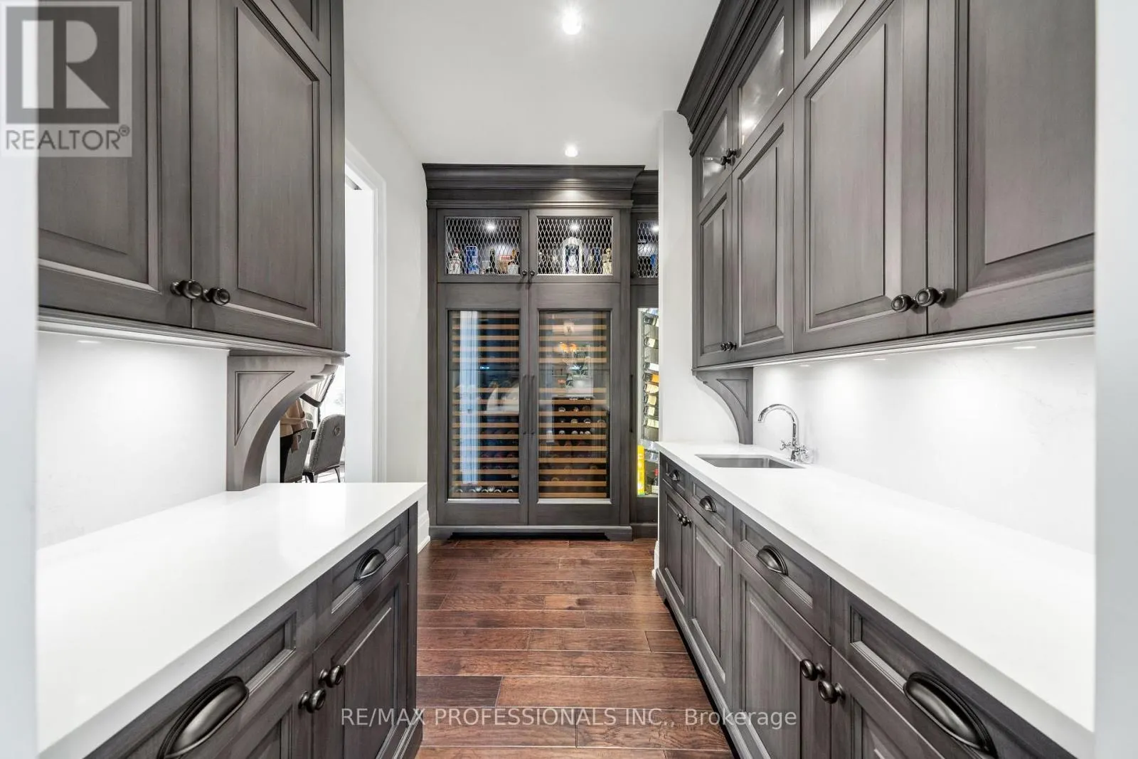 1285 MINAKI ROAD