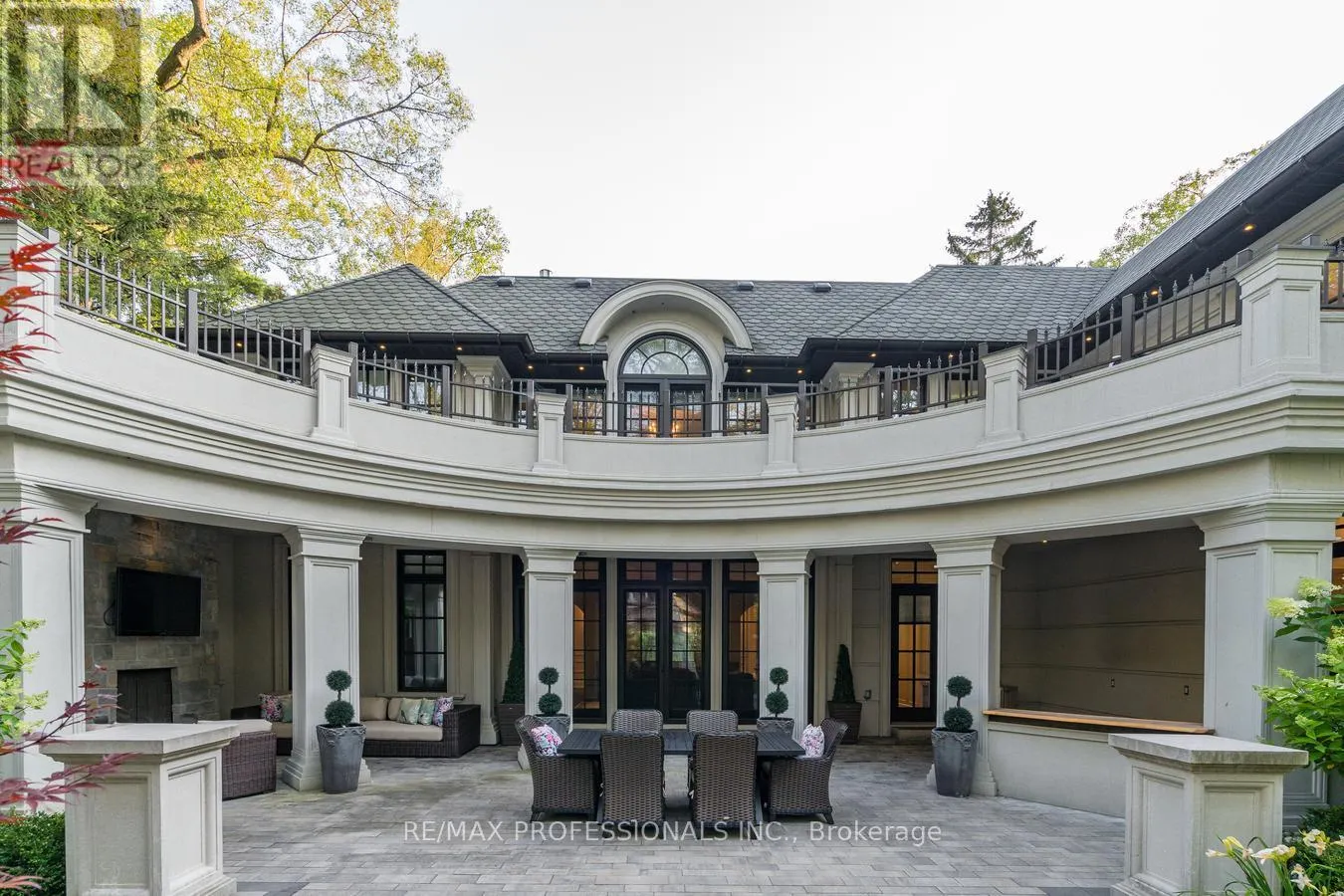 1285 MINAKI ROAD