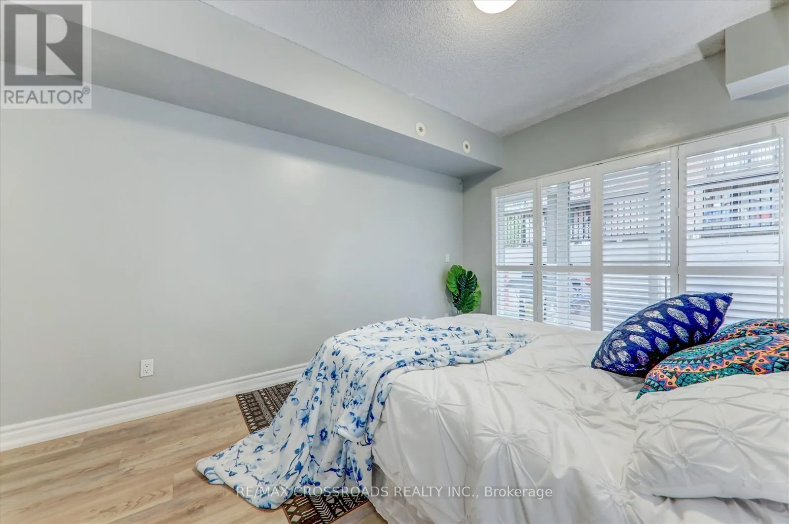 1019 - 3047 FINCH AVENUE W