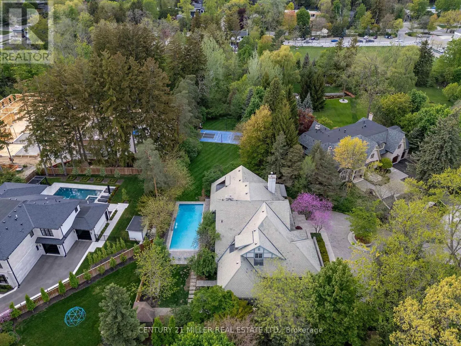 370 POPLAR DRIVE