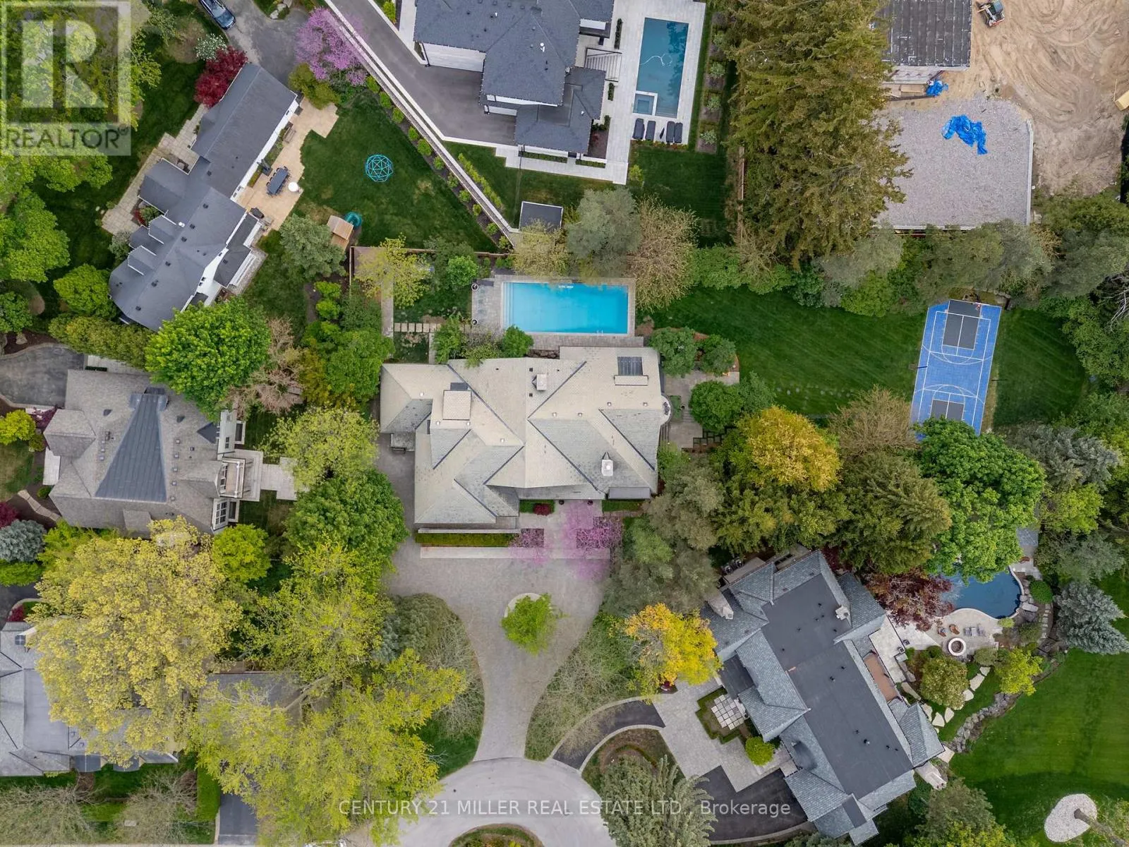 370 POPLAR DRIVE