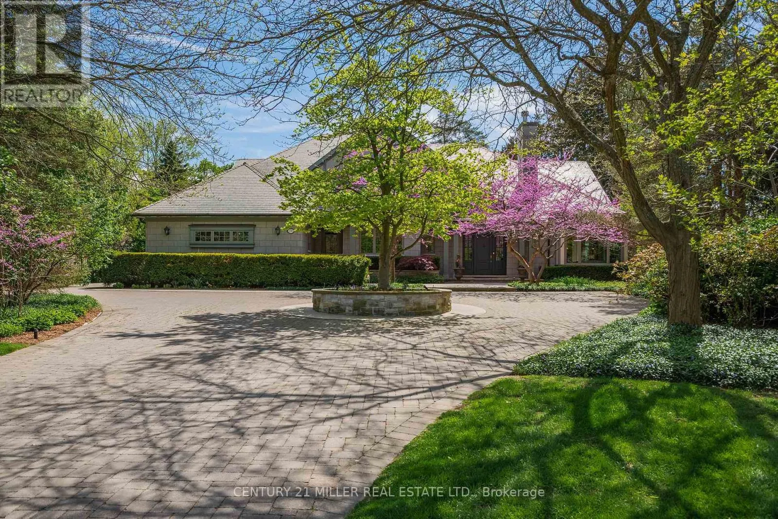370 POPLAR DRIVE