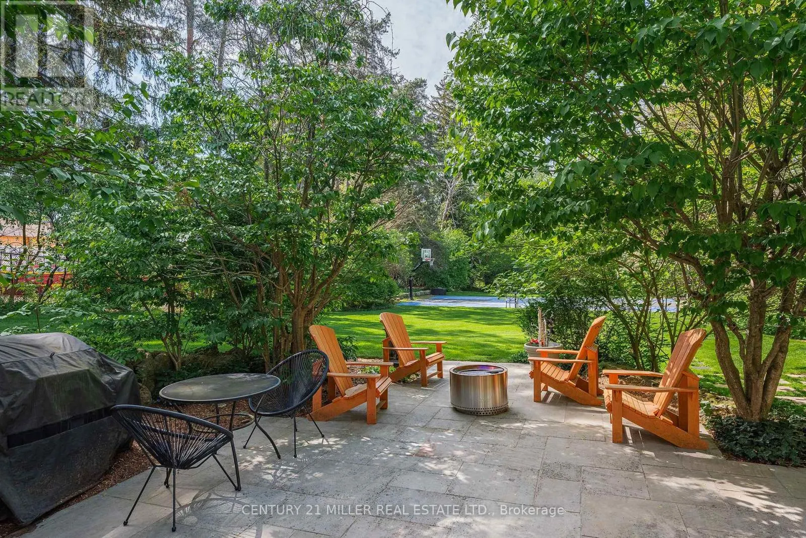 370 POPLAR DRIVE