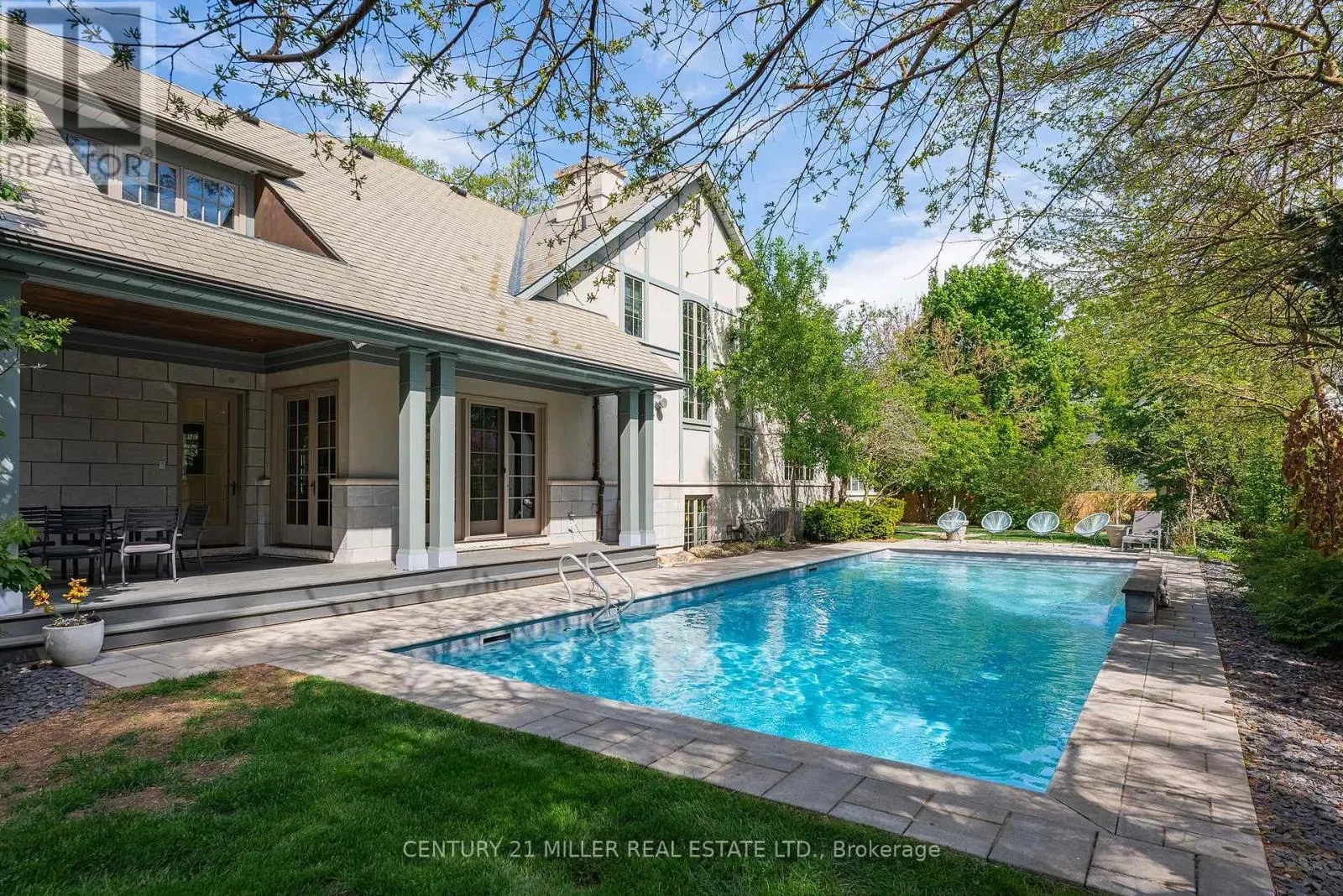 370 POPLAR DRIVE