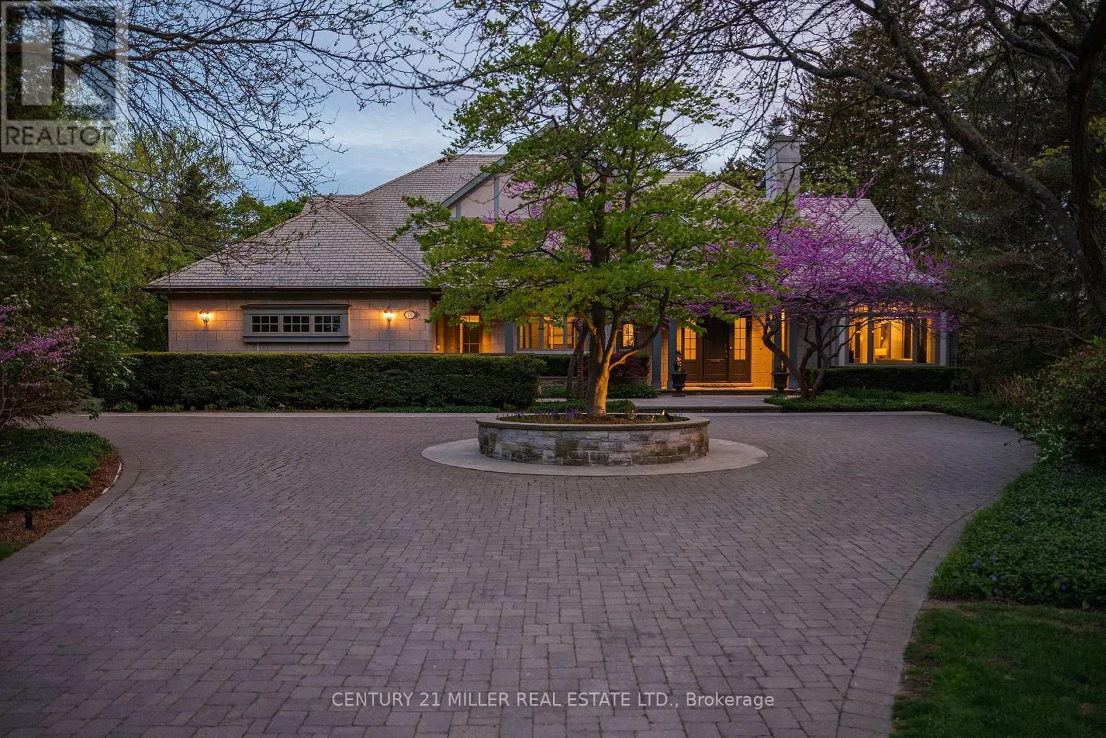 370 POPLAR DRIVE