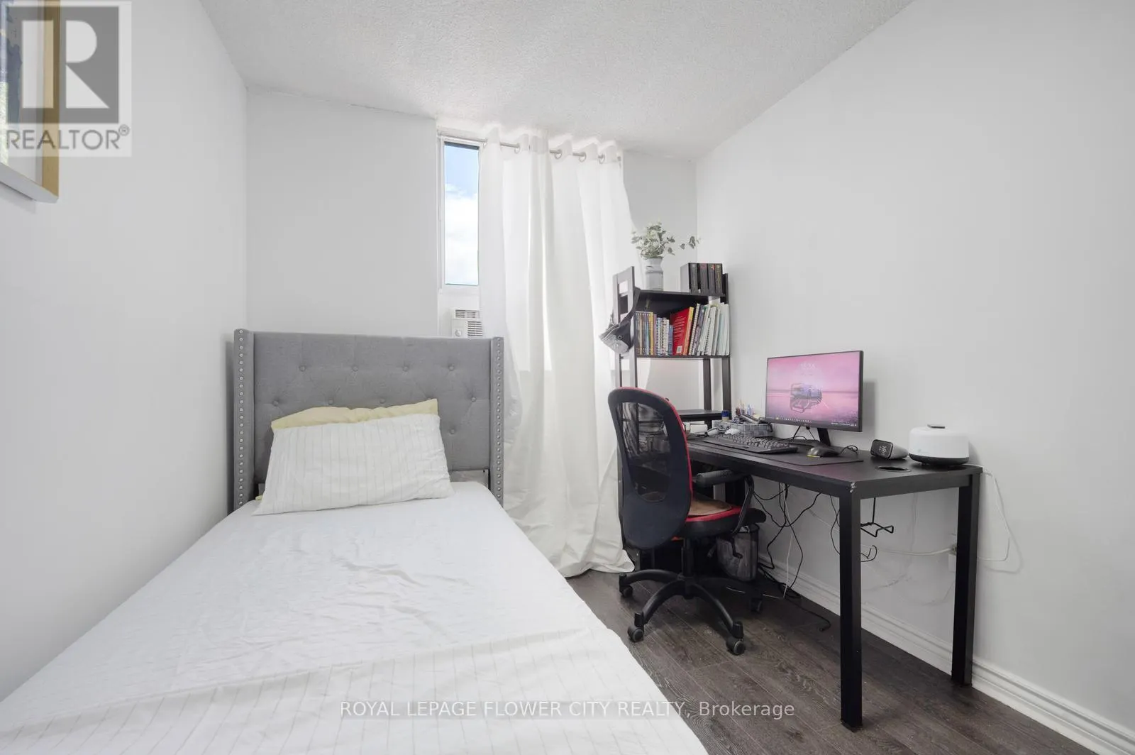 207 - 1615 BLOOR STREET