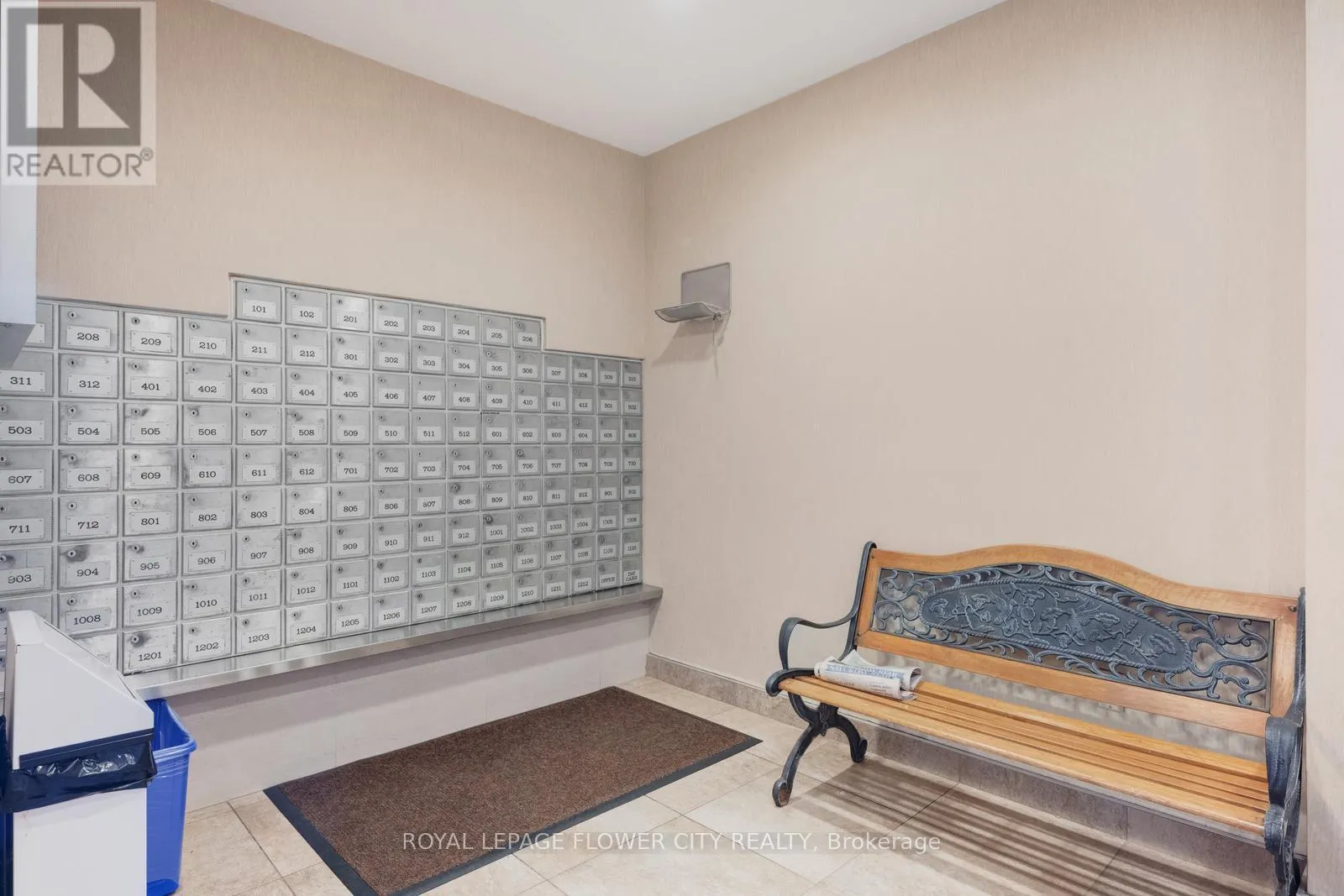 207 - 1615 BLOOR STREET