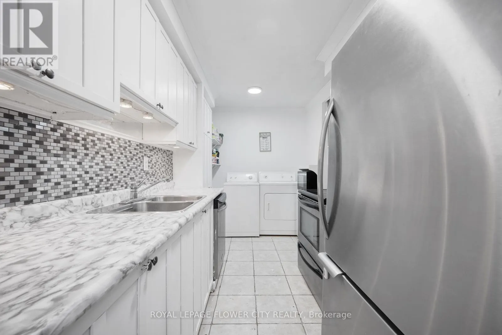 207 - 1615 BLOOR STREET