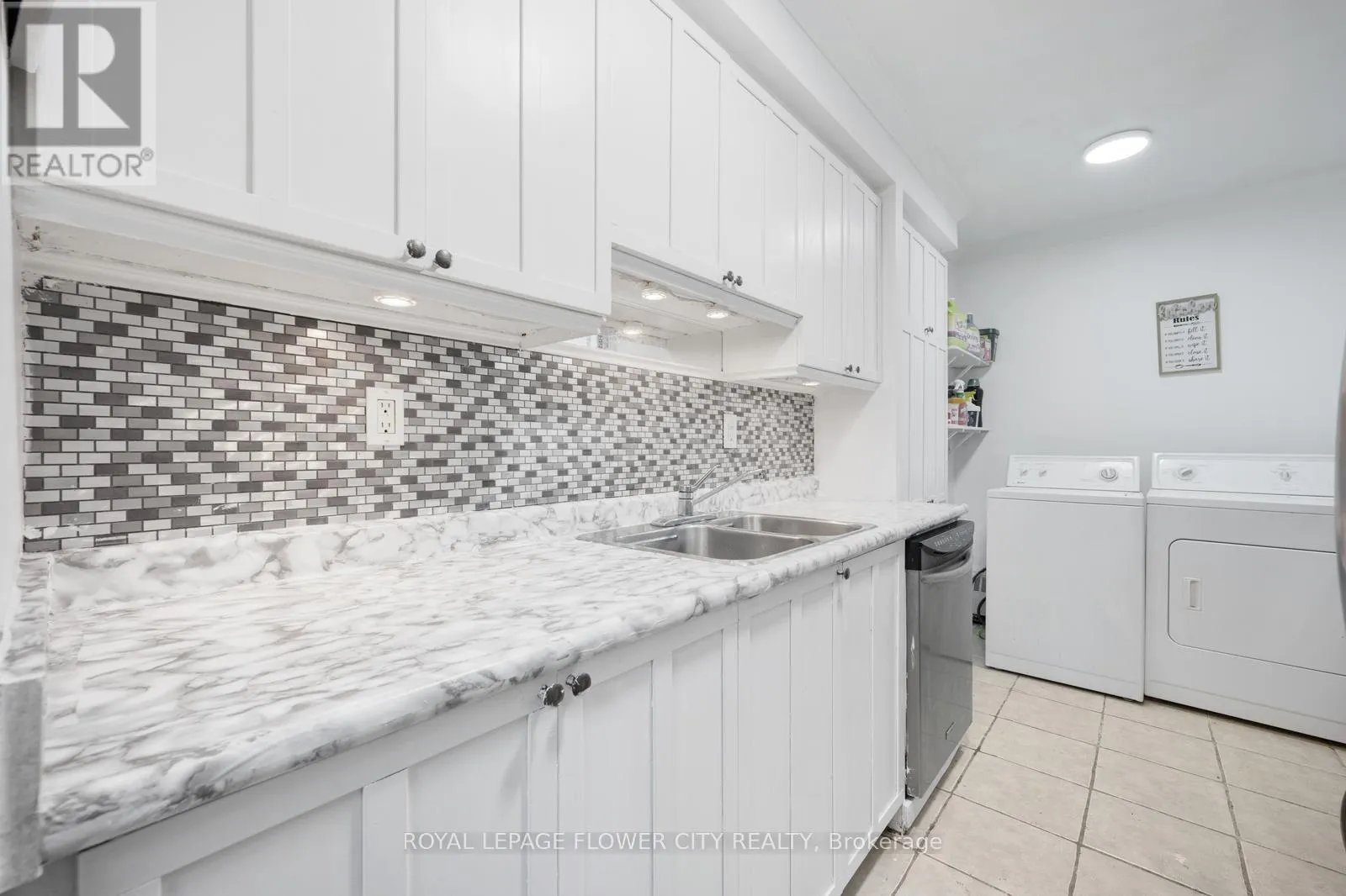 207 - 1615 BLOOR STREET
