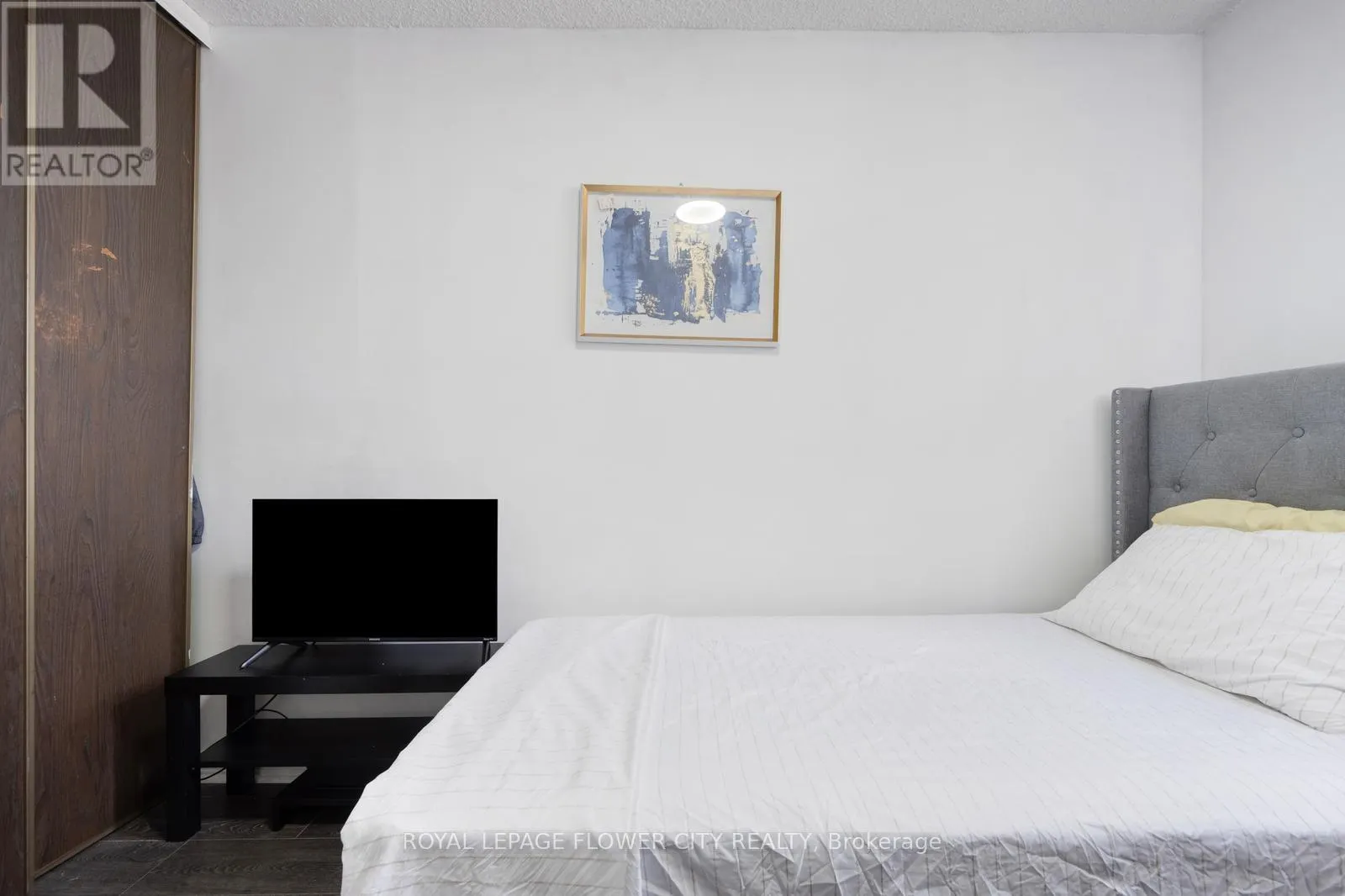 207 - 1615 BLOOR STREET