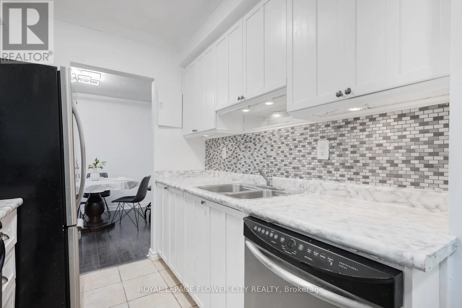 207 - 1615 BLOOR STREET
