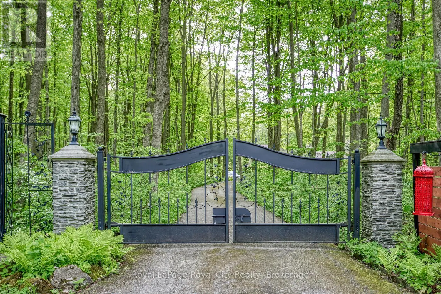 1158 CONSERVATION ROAD E