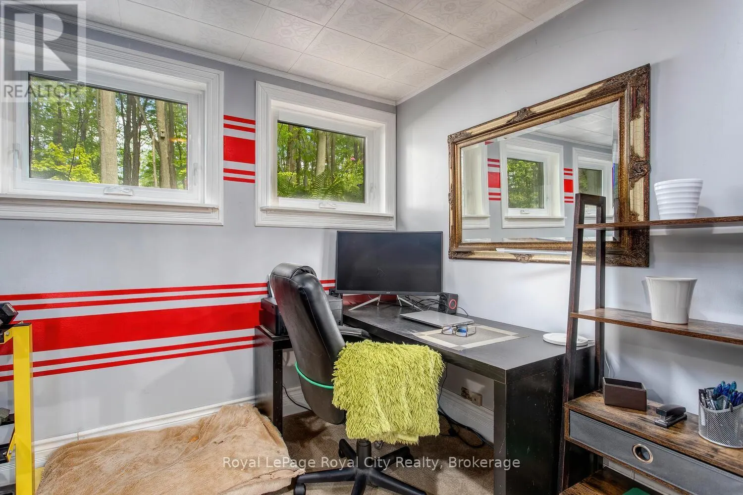 1158 CONSERVATION ROAD E