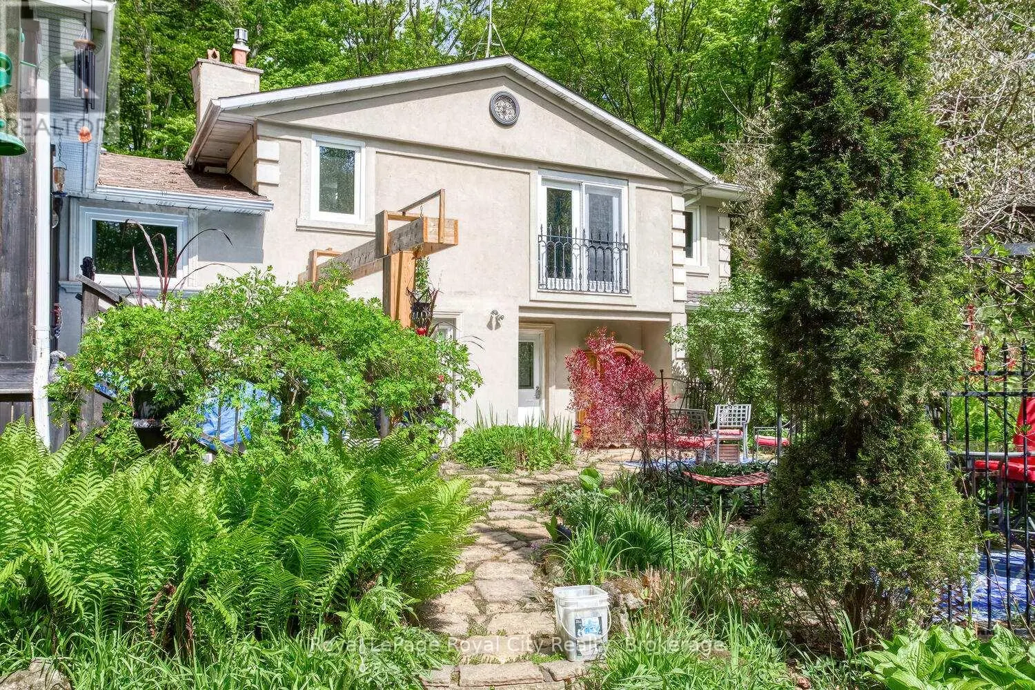 1158 CONSERVATION ROAD E