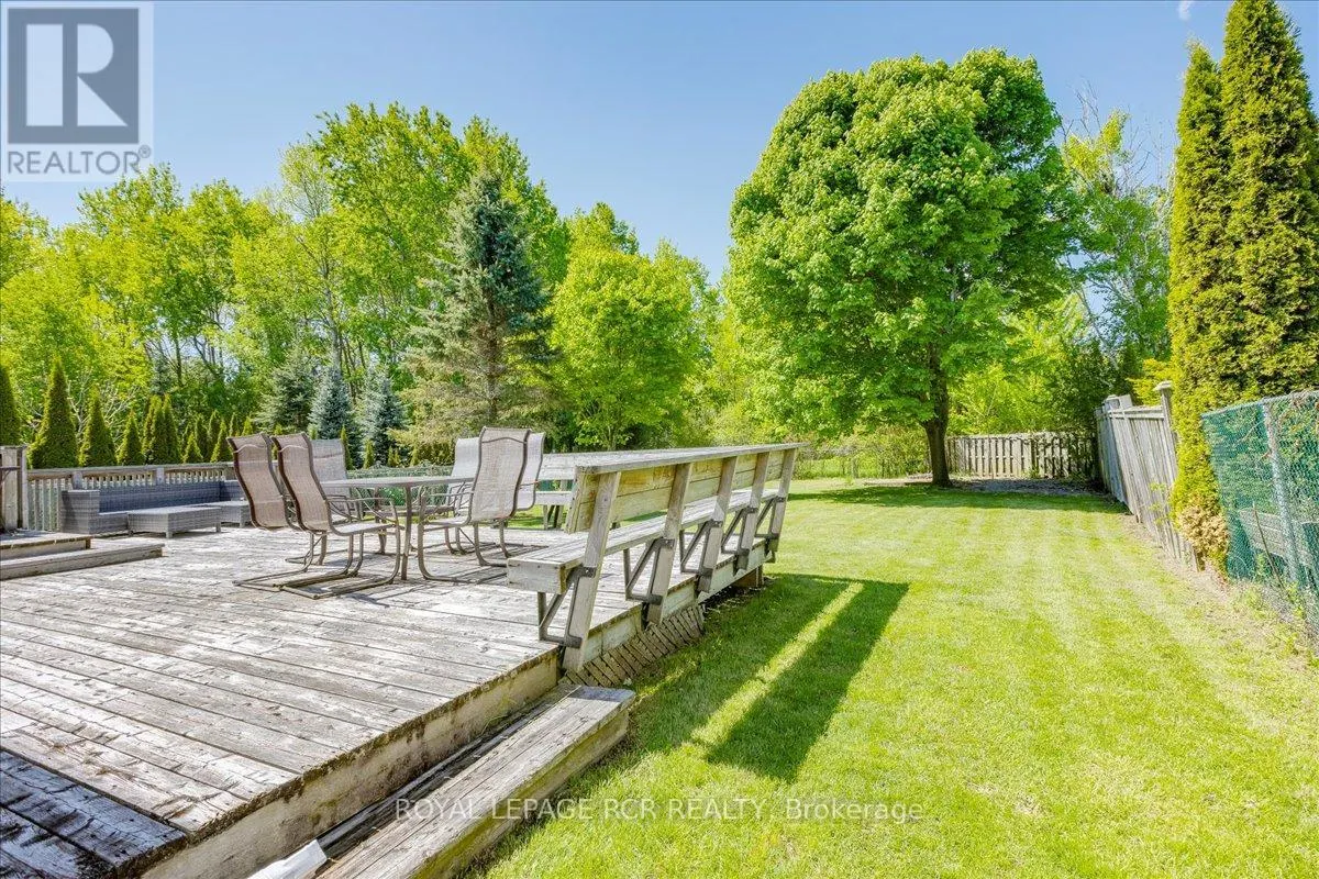 229 ELMWOOD CRESCENT
