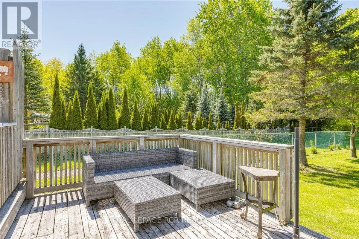 229 ELMWOOD CRESCENT